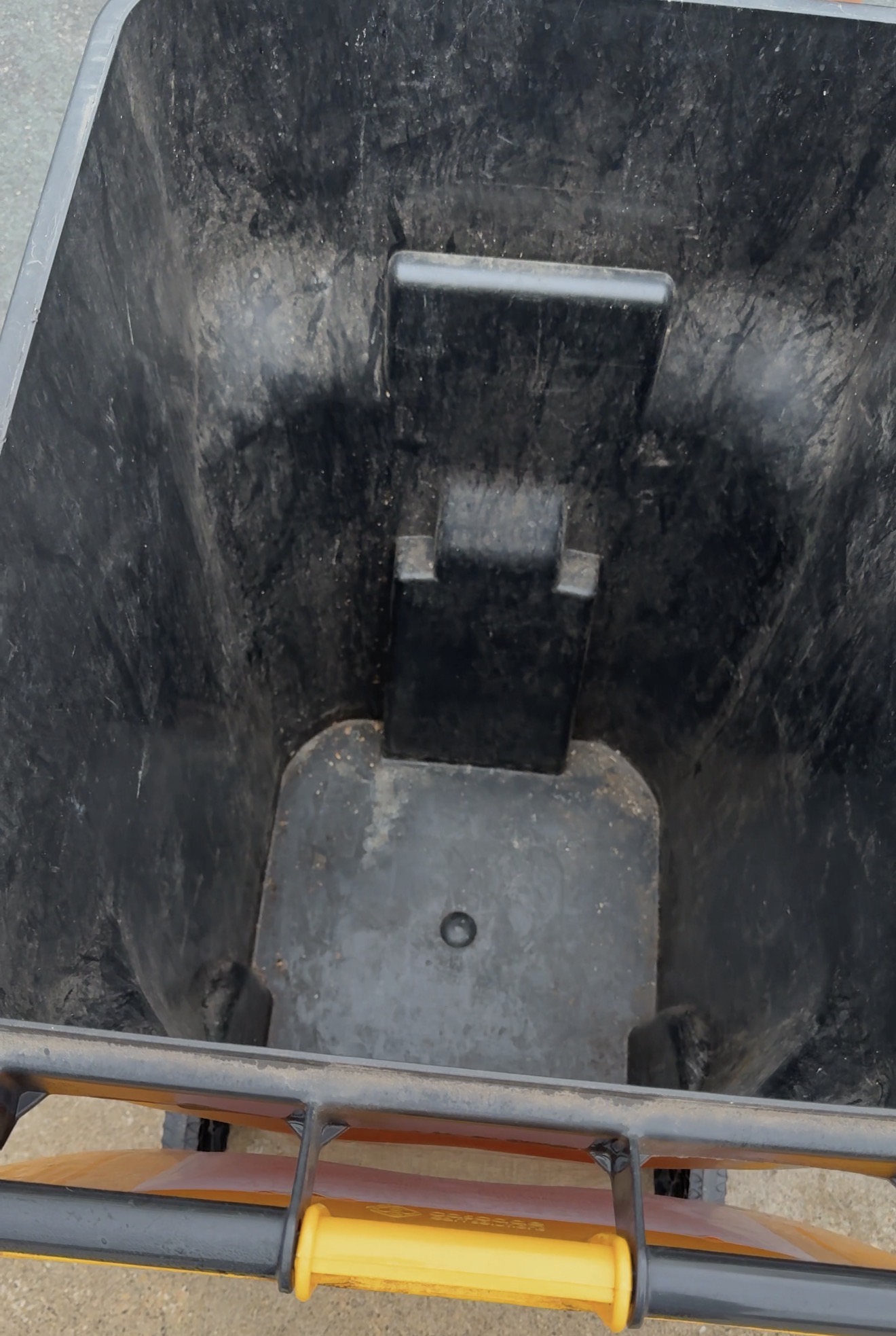 Trash bin deep clean before and after